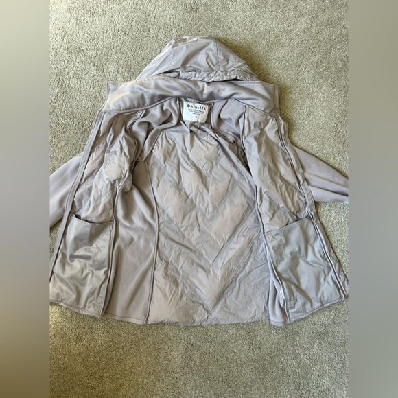 Athleta Inlet Jacket, Tinsel Purple, Medium - Picture 7 of 13